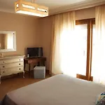 Attoni Di Canossa Anzio